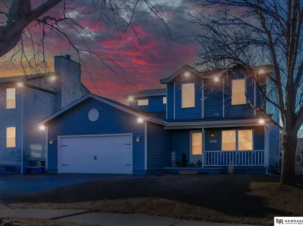 5511 NW 3rd St, Lincoln, NE 68521