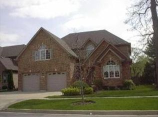 565 S Arlington Ave, Elmhurst, IL