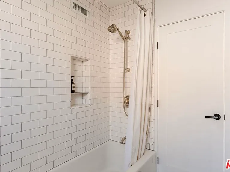 10879 Hillhaven Ave — Photo 19