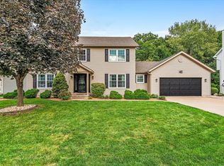 605 E 3rd St, Coal Valley, IL 61240