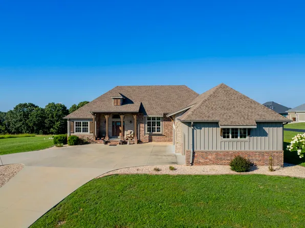 322 Sunset Drive, Saddlebrooke, MO 65630