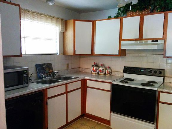 5th image of 208 N Habana Ave