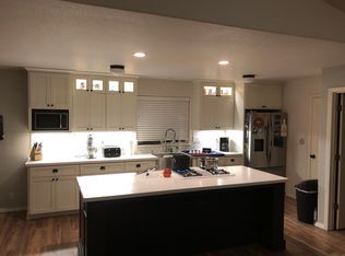 2705 Golfview Ave, Sutherlin, OR 97479