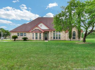 8867 E Loop 1604 S, Adkins, TX 78101