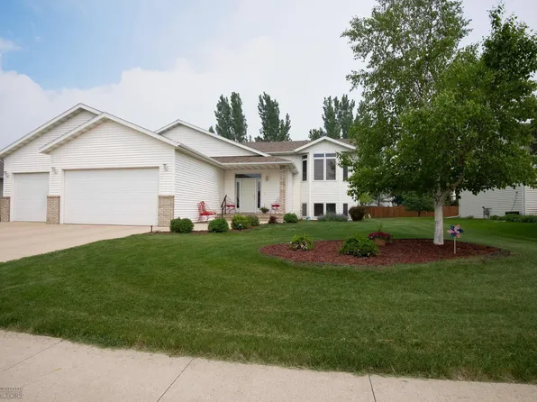 1010 4th Ave NE, Dilworth, MN 56529