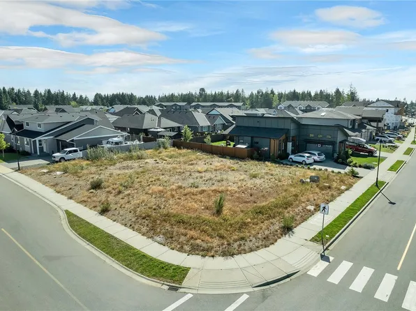 730 Beaver Creek Blvd, Campbell River, BC V9H 0G1