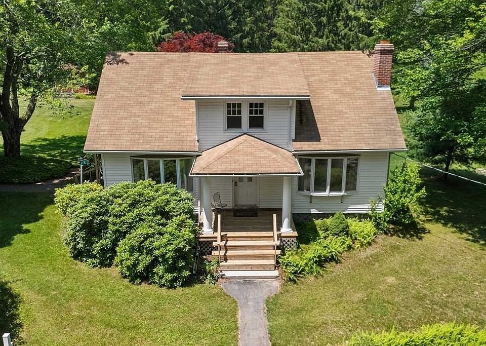 1st image of 601 Wachusett St