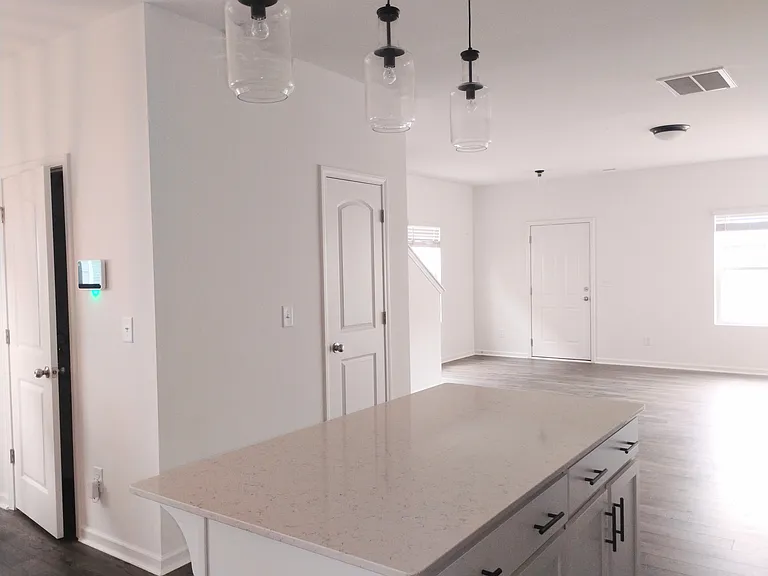 741 Candela Ct — Photo 4