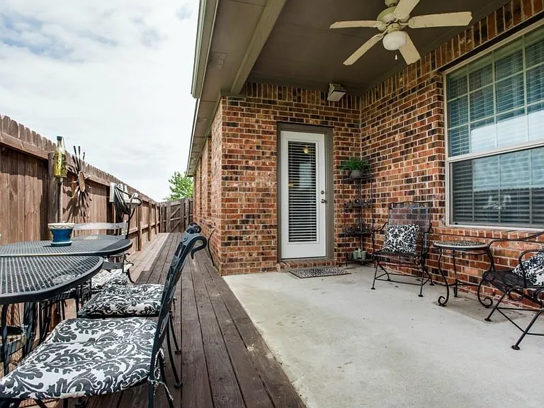 4200 Mesa Dr — Photo 4