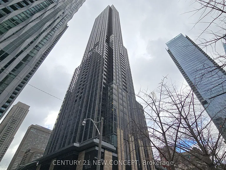 11 Yorkville Ave #5602 — Photo 2