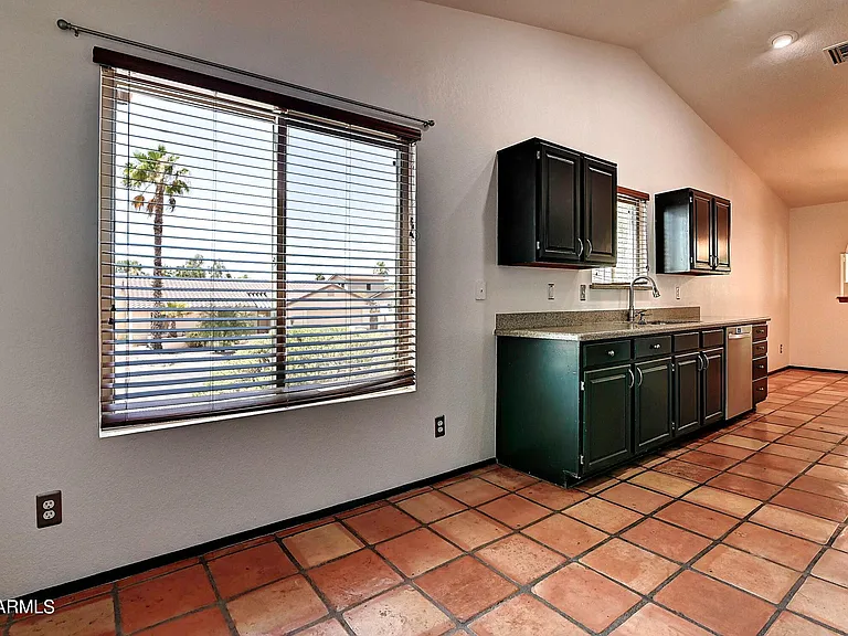 14004 N Sussex Pl — Photo 16