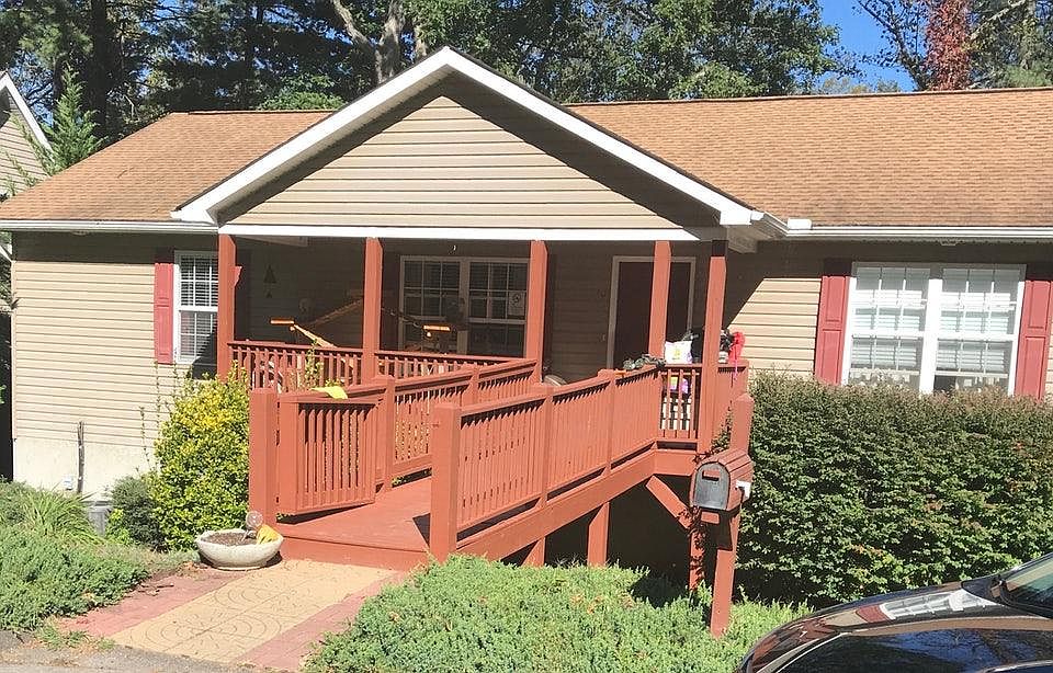 1st image of 30 Grove Garden Ave