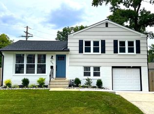 664 Schoolside Ln, Swarthmore, PA 19081