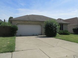 5911 W 88th St, Oak Lawn, IL 60453