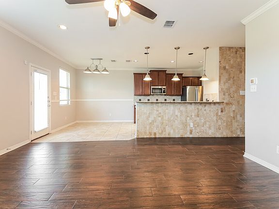 5th image of 1208 Songbird Dr