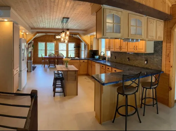 (undisclosed Address), Chittenango, NY 13037