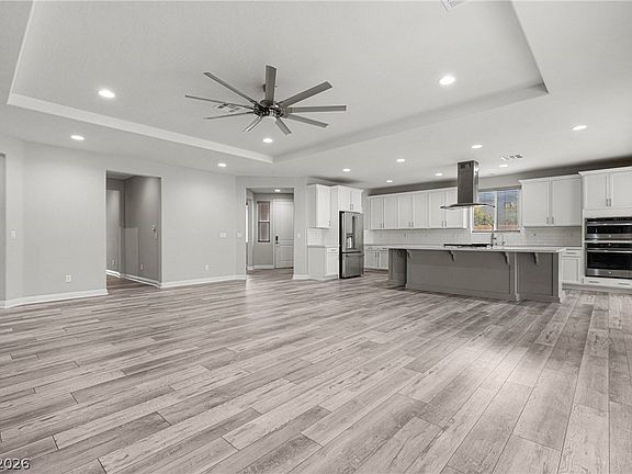 2nd image of 5927 Villa Loma St