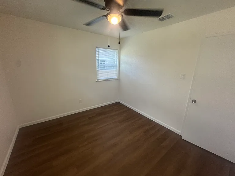 5637 Comer Dr — Photo 24