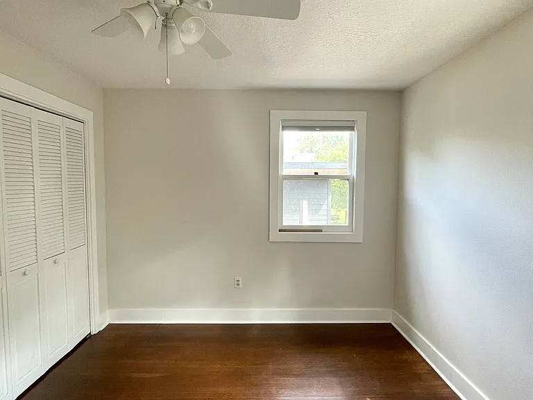 8032 N Oswego Ave — Photo 10