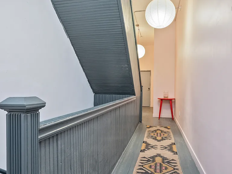 1016 5th Ave #2 — Photo 9