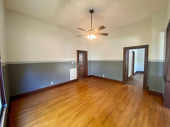 4th image of 708 Olive St
