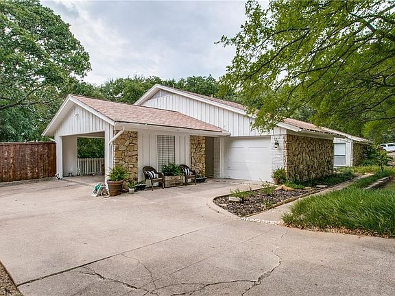 4th image of 902 Timber Creek Dr