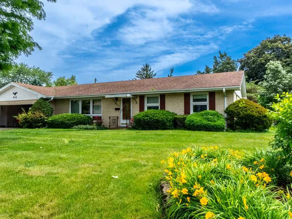 835 Scott Dr, Elgin, IL 60123