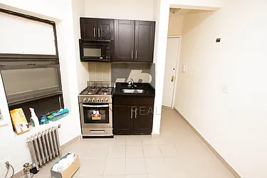 Rented by Jonis Realty