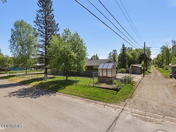 3rd image of 4964 Chena Ave