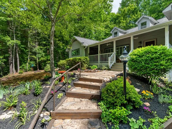 205 Walnut Springs Rd, Blairsville, GA 30512