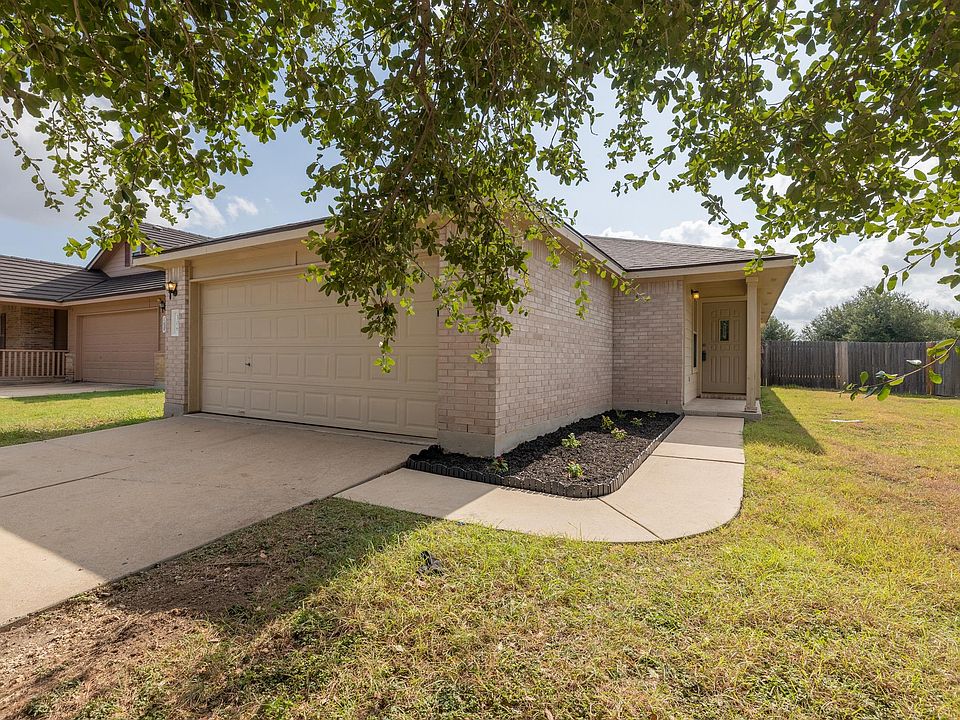 1st image of 306 Quail Hollow Dr
