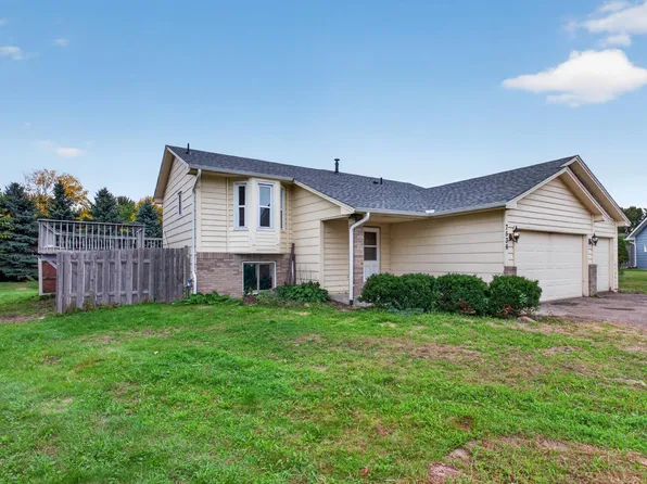 7536 165th St W, Lakeville, MN 55044