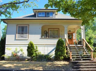358 E Madison Ave, Cottage Grove, OR 97424