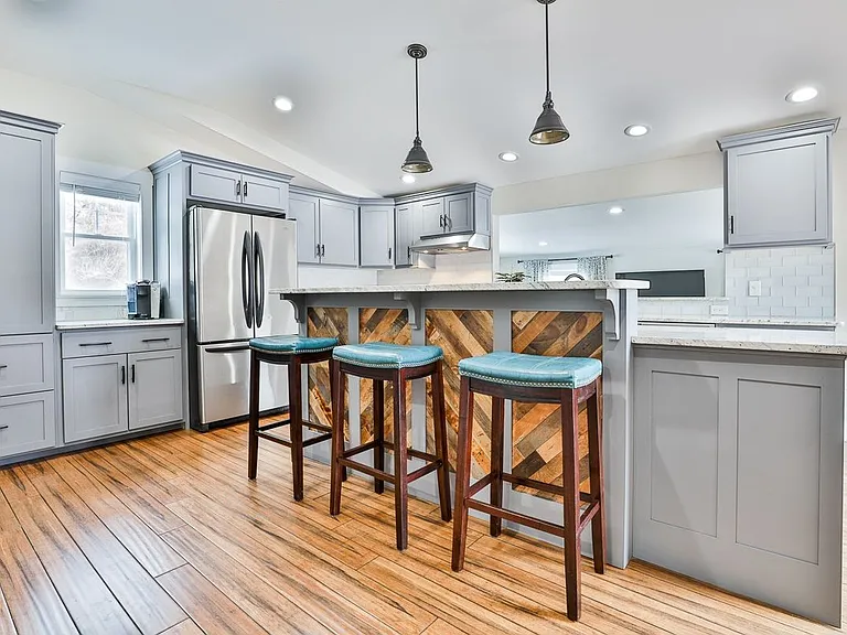 109 Ministerial Rd — Photo 12