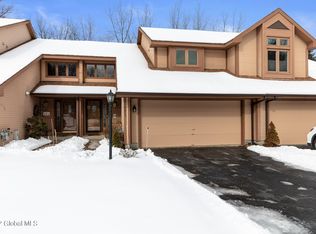 4063 Georgetown Sq, Schenectady, NY 12303