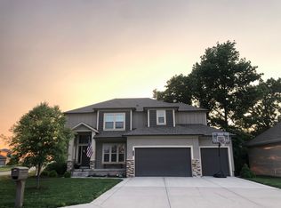 1230 Vivian Dr, Warrensburg, MO 64093