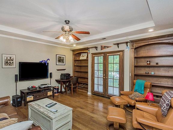 5th image of 509 E Chesapeake Cir