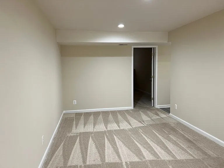 9425 Spruce Tree Cir — Photo 27