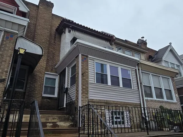 2005 S Redfield St, Philadelphia, PA 19143