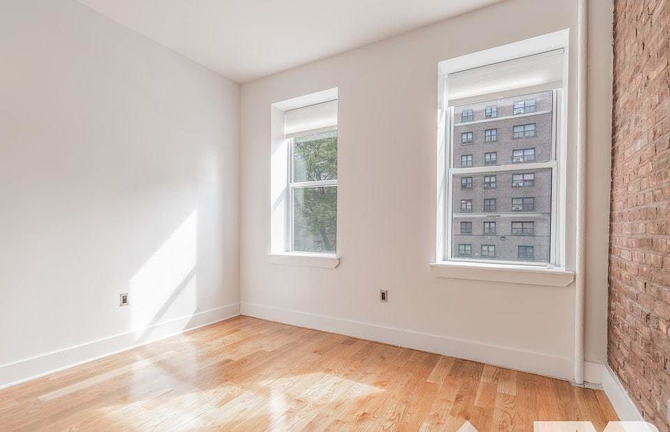 1st image of 11 Humboldt St APT 2
