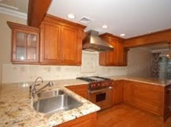 6 N Stone Edge Rd, Bedminster, NJ 07921