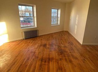 4 Everett St APT 6, New Rochelle, NY 10801