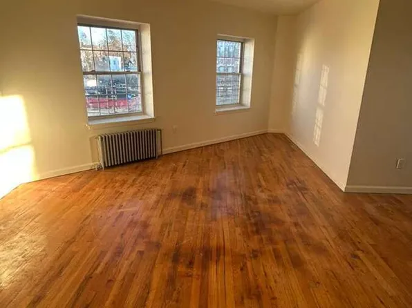 4 Everett St, New Rochelle, NY