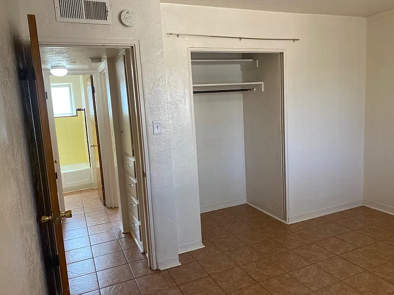 3434 Smith Ave SE #B — Photo 18