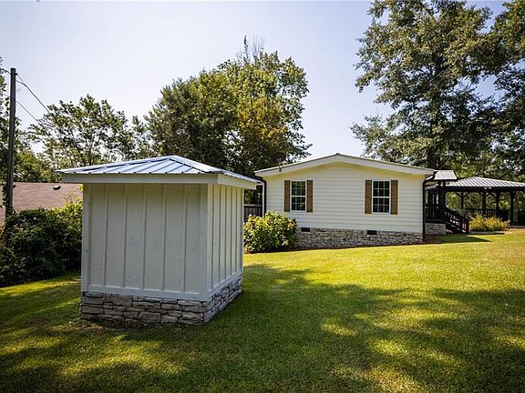2nd image of 82 Lee Road 881
