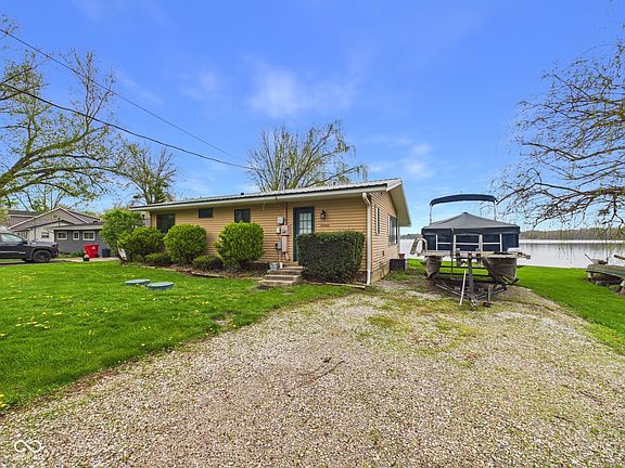 3rd image of 8746 S Valentine Rd
