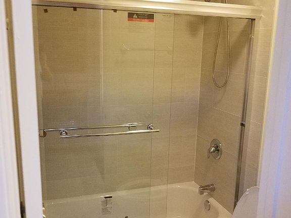 5th image of 5460 White Oak Ave Unit G312