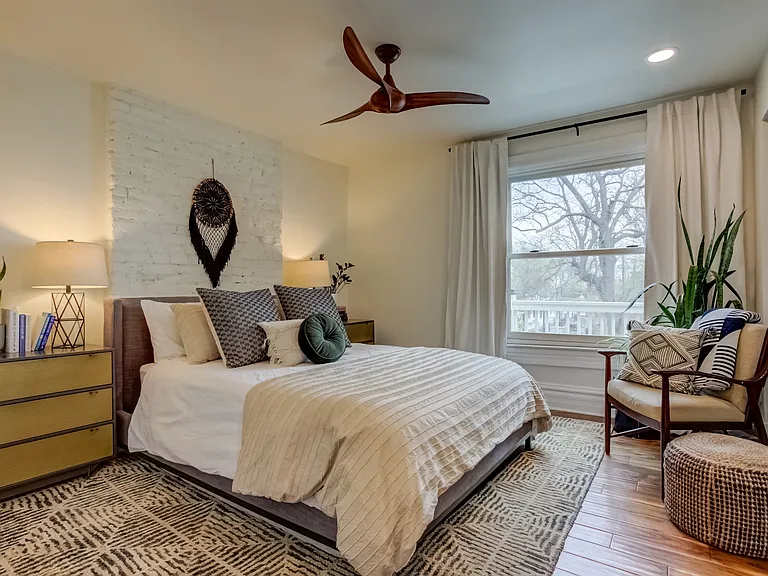 3717 N Eliot St — Photo 2