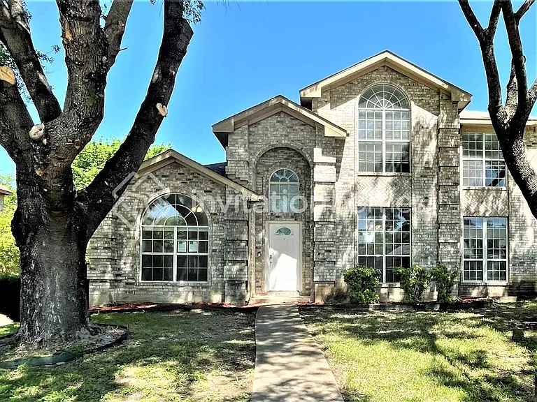 837 Twin Creek Dr — Photo 1