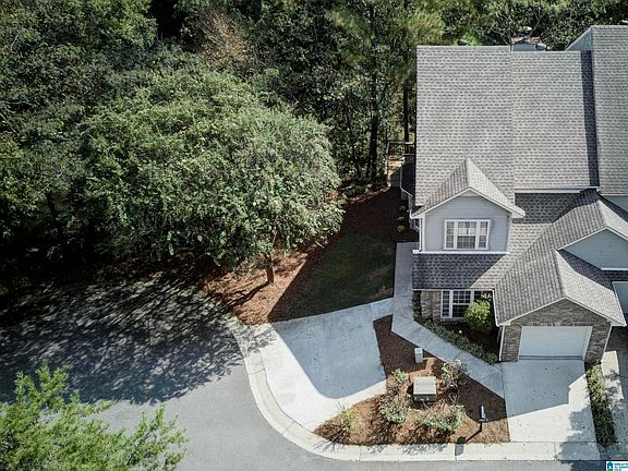 3rd image of 4010 River Walk Ln